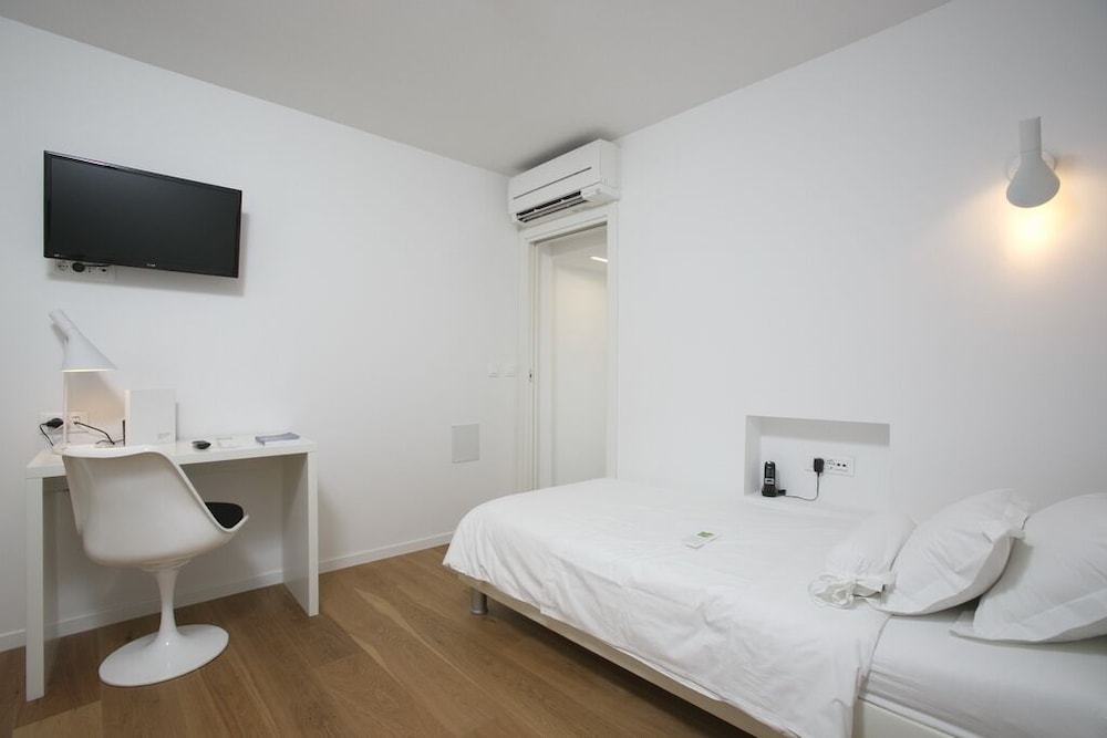 Divota Apartment Hotel — Hotel rooms in Split, Split-Dalmatia