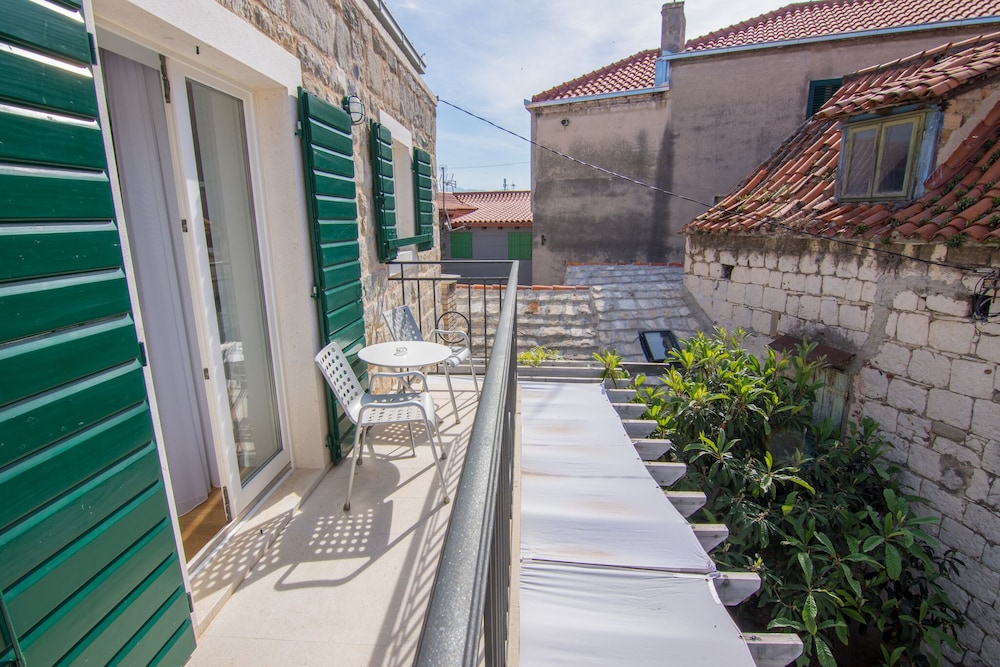 Divota Apartment Hotel — Hotel building in Split, Split-Dalmatia