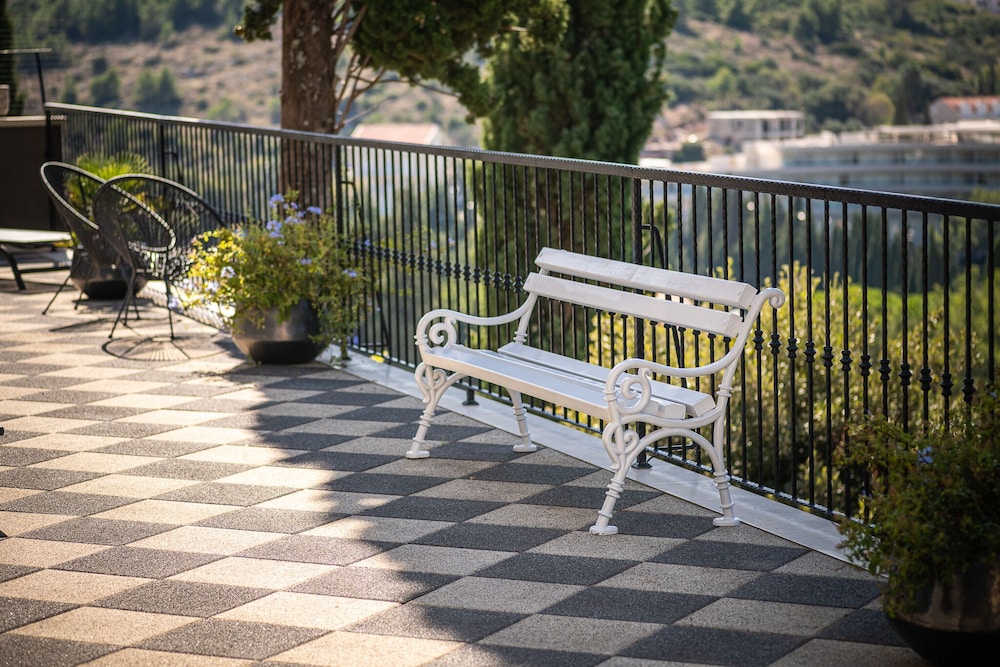 Apartments Didan — Hotel building in Konavle, Dubrovnik-Neretva