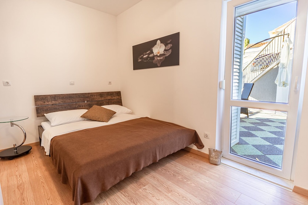 Apartments Didan — Hotel rooms in Konavle, Dubrovnik-Neretva
