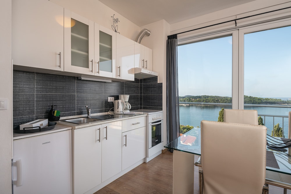 Apartments Didan — Hotel rooms in Konavle, Dubrovnik-Neretva