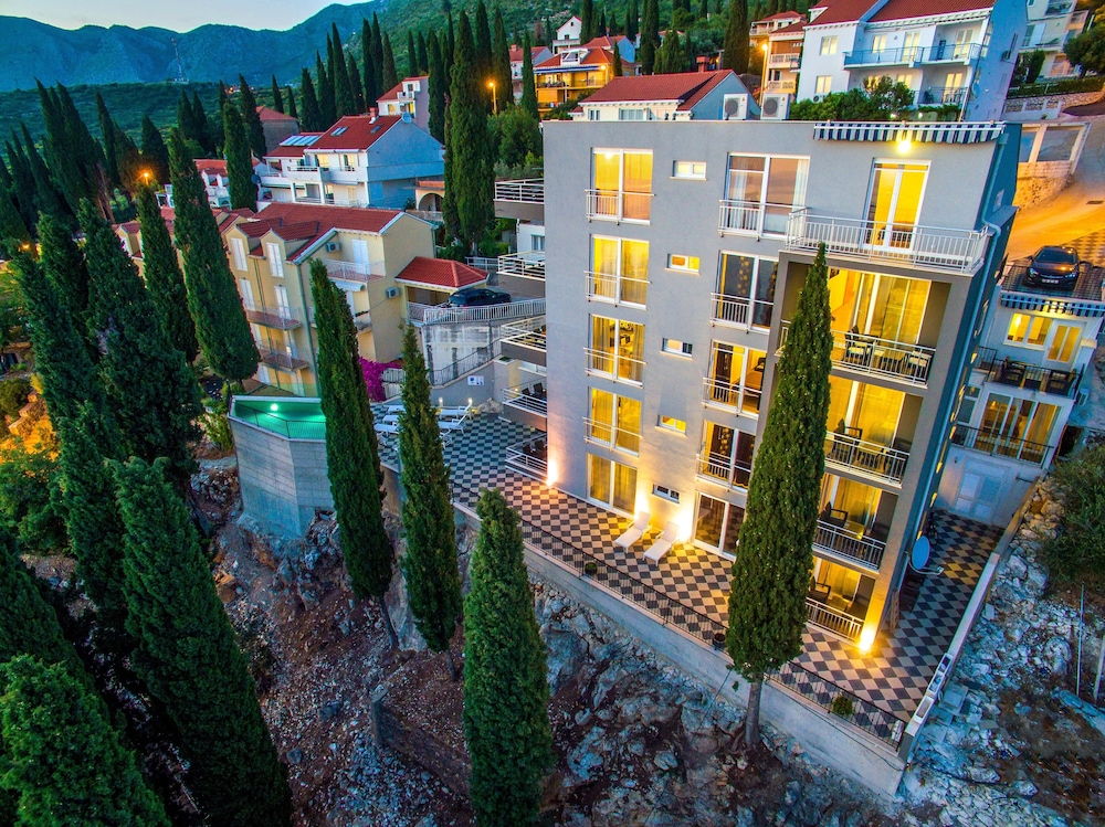 Apartments Didan — Hotel building in Konavle, Dubrovnik-Neretva