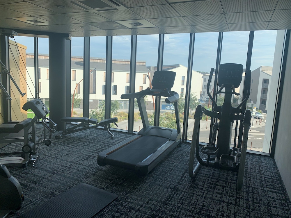 Hotel Dali Val d'Europe, Tapestry Collection by Hilton — Sports & recreation in Disneyland Paris, Ile-de-France