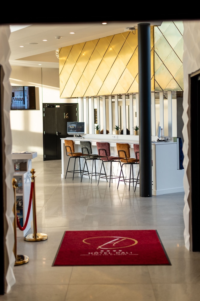 Hotel Dali Val d'Europe, Tapestry Collection by Hilton — Restaurant & bars in Disneyland Paris, Ile-de-France