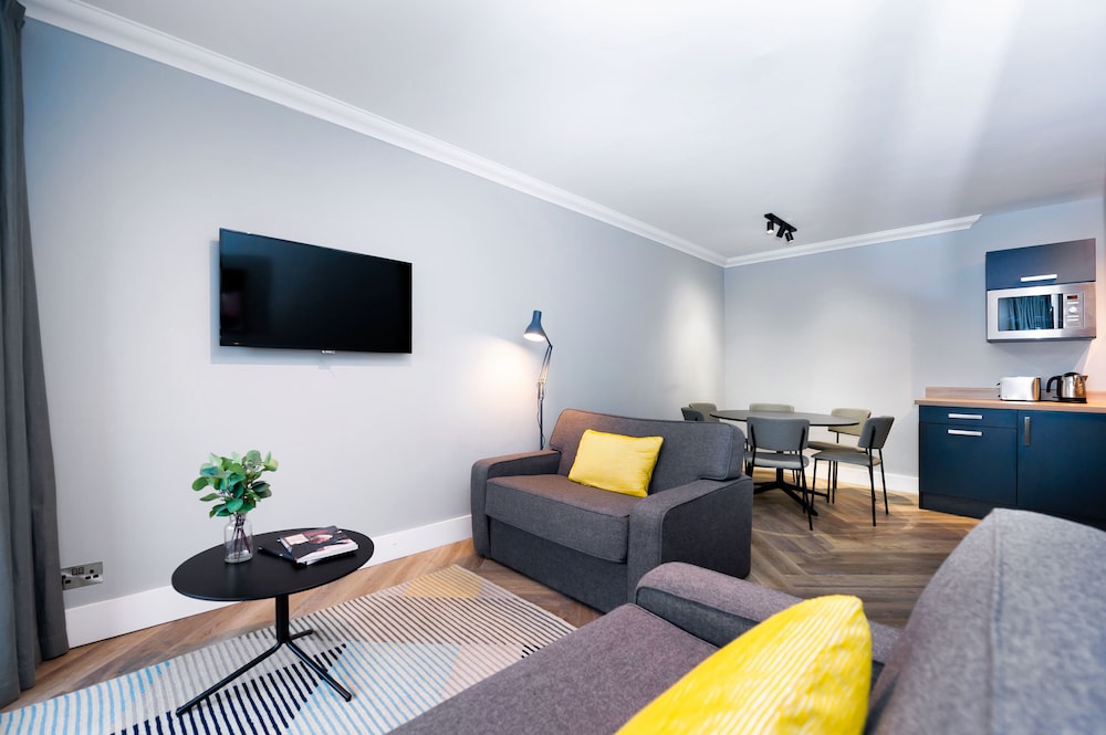 Staycity Aparthotels, Dublin, Christchurch — Hotel rooms in Dublin, Dublin City