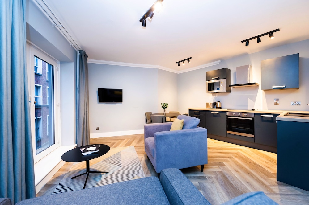Staycity Aparthotels, Dublin, Christchurch — Hotel rooms in Dublin, Dublin City