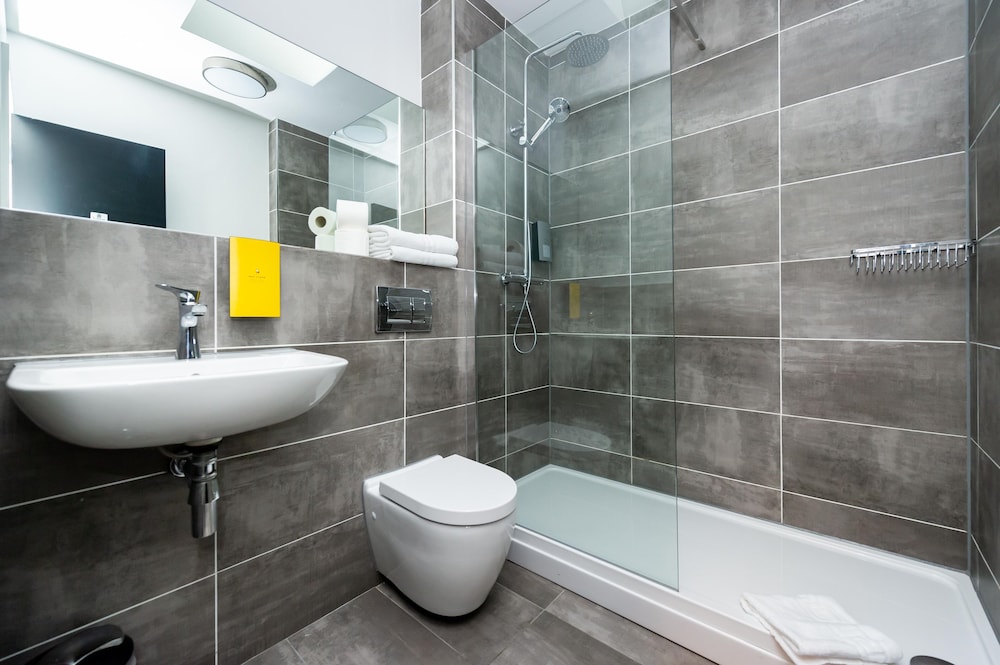 Staycity Aparthotels, Dublin, Christchurch — Hotel rooms in Dublin, Dublin City