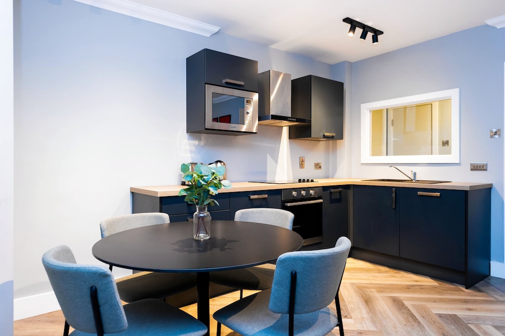 Staycity Aparthotels, Dublin, Christchurch — Hotel rooms in Dublin, Dublin City