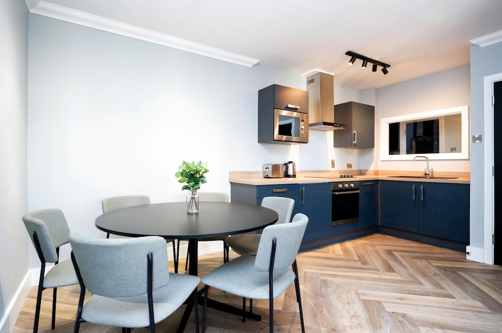 Staycity Aparthotels, Dublin, Christchurch — Hotel rooms in Dublin, Dublin City