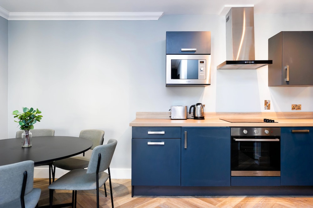 Staycity Aparthotels, Dublin, Christchurch — Hotel rooms in Dublin, Dublin City