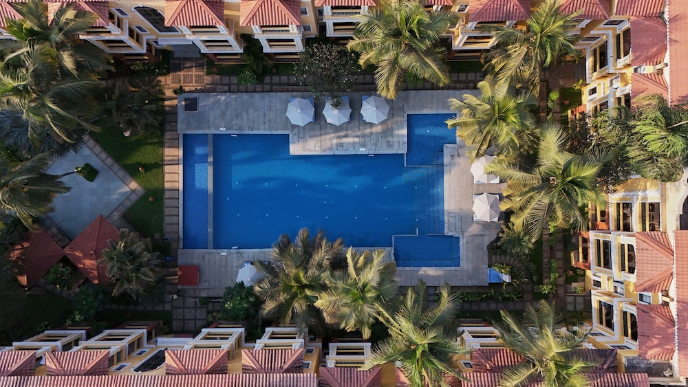 La Estoria, Goa - IHCL SeleQtions (A Taj InnerCircle Hotel) — Swimming pool in Candolim, Goa
