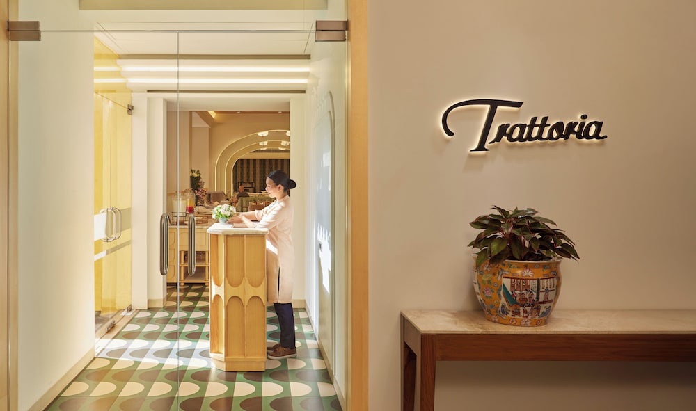 La Estoria, Goa - IHCL SeleQtions (A Taj InnerCircle Hotel) — Restaurant & bars in Candolim, Goa