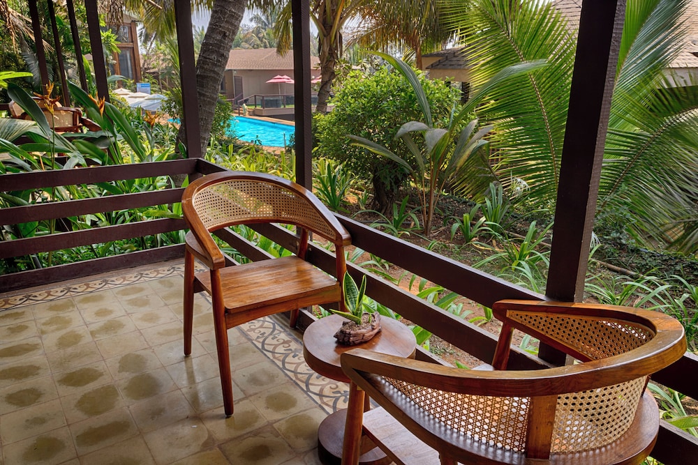Riva Beach Resort — Swimming pool in Mandrem, Goa