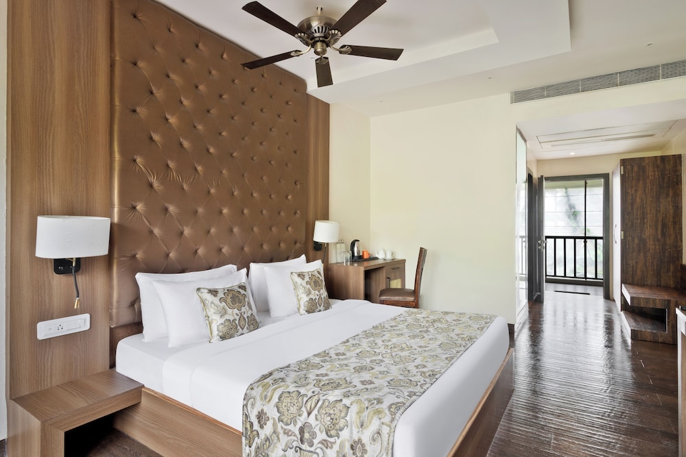 Riva Beach Resort — Hotel rooms in Mandrem, Goa