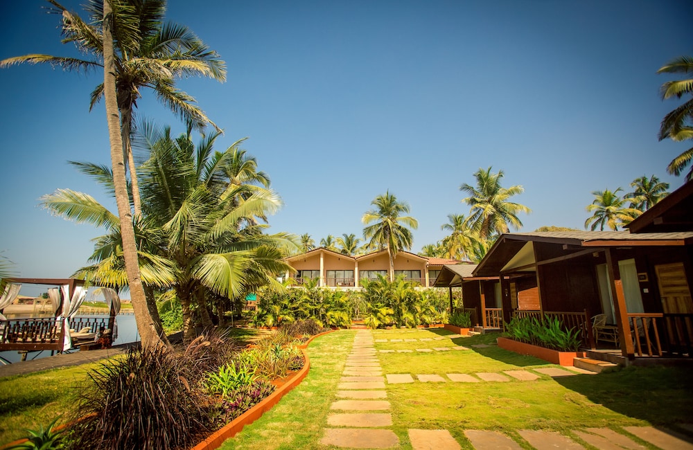 Riva Beach Resort — Hotel building in Mandrem, Goa