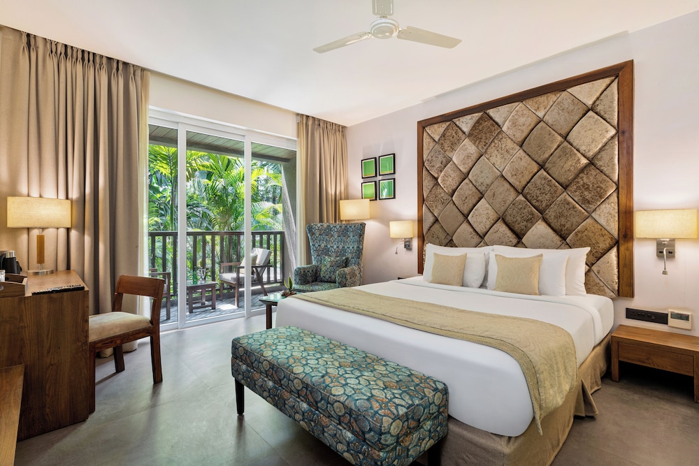 Riva Beach Resort — Hotel rooms in Mandrem, Goa