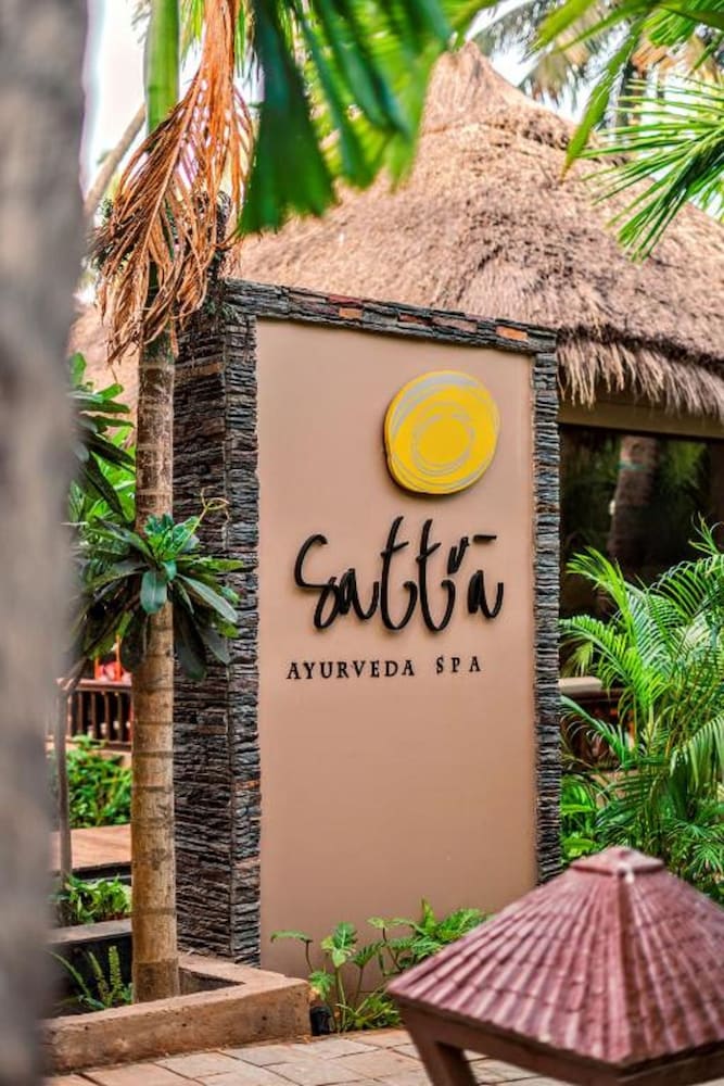 Riva Beach Resort — Restaurant & bars in Mandrem, Goa