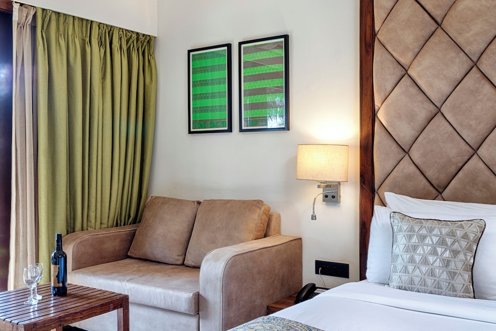 Riva Beach Resort — Hotel rooms in Mandrem, Goa