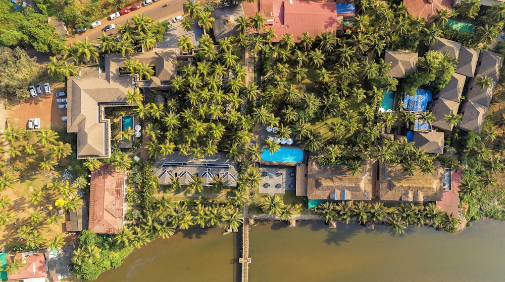 Riva Beach Resort — Swimming pool in Mandrem, Goa