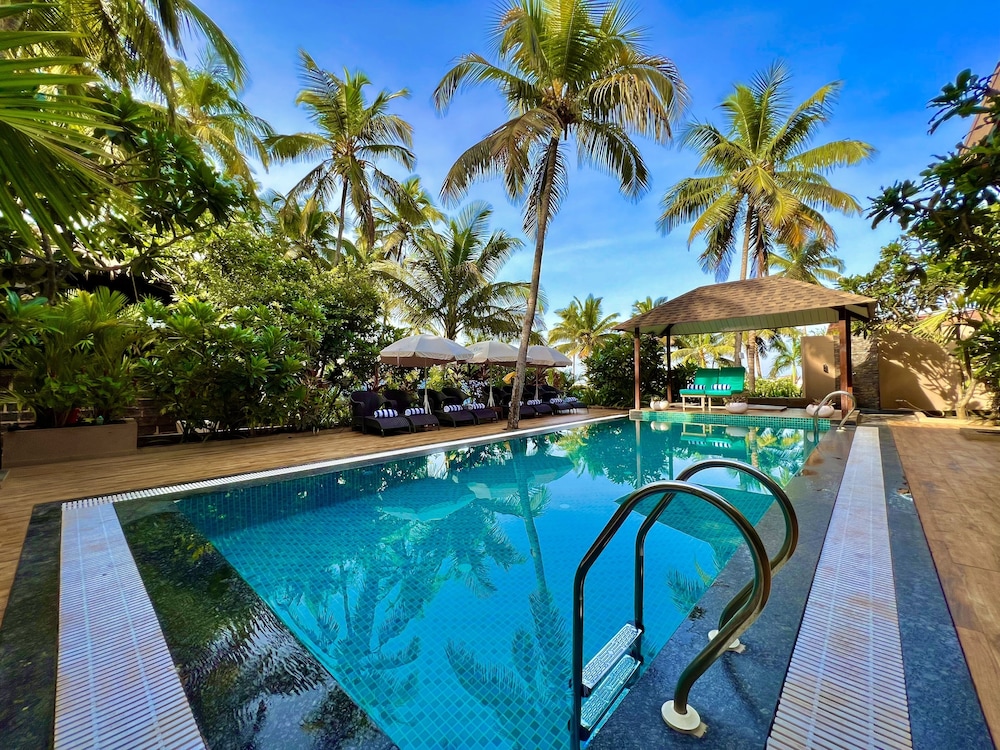 Riva Beach Resort — Main photo in Mandrem, Goa