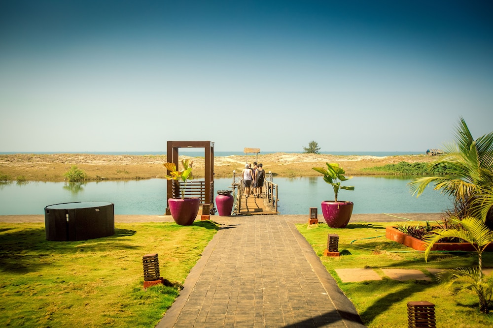 Riva Beach Resort — Beach in Mandrem, Goa