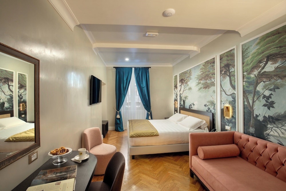 Hotel Mozart — Hotel rooms in Rome, Lazio