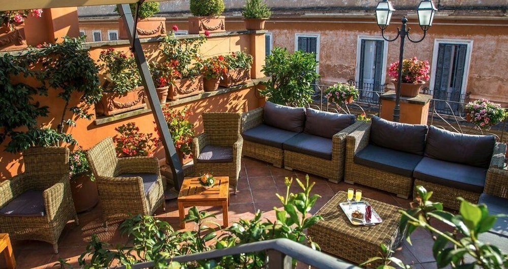 Hotel Mozart — Hotel building in Rome, Lazio