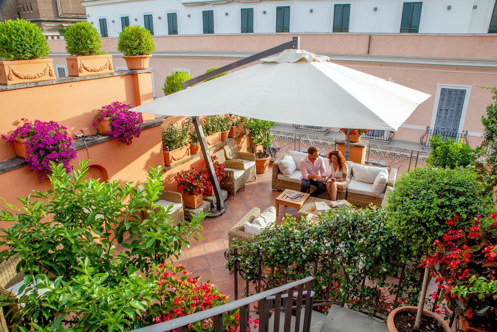 Hotel Mozart — Hotel building in Rome, Lazio