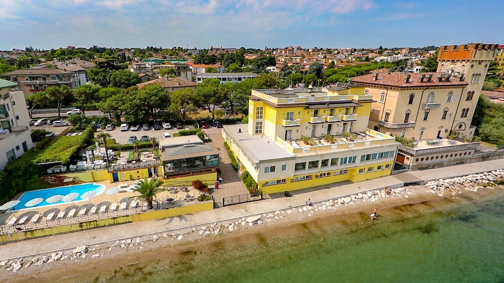 Hotel Estée - zdjęcie 3