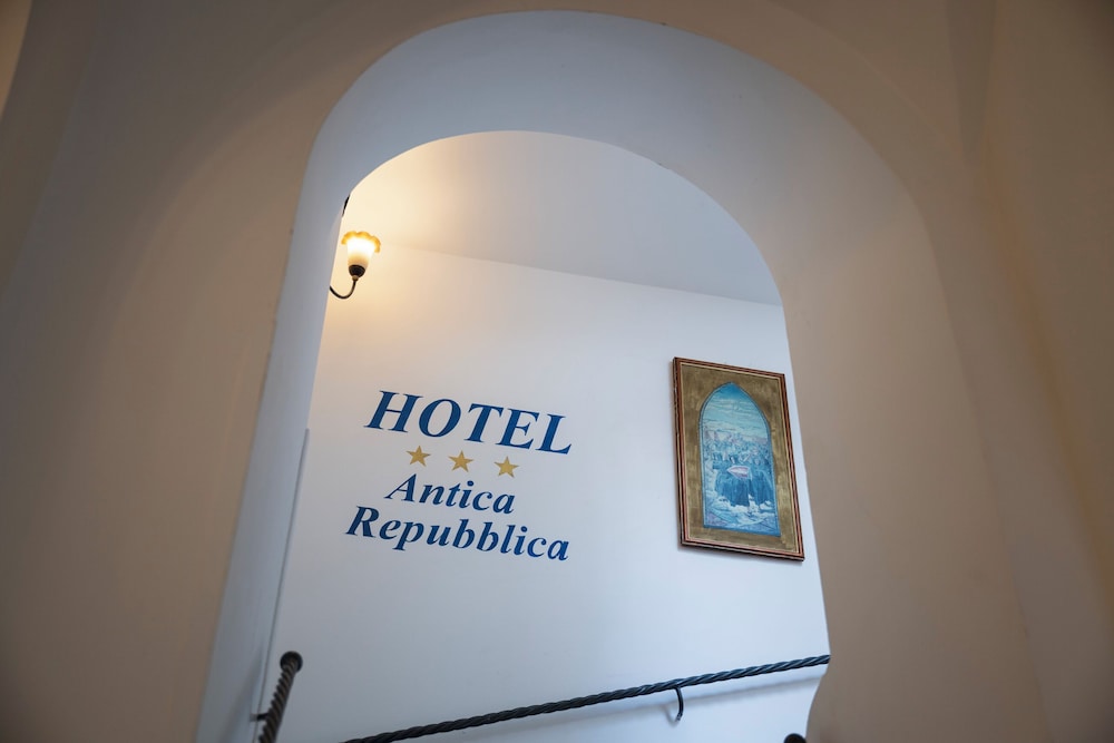 Hotel Antica Repubblica — Hotel building in Amalfi, Campania