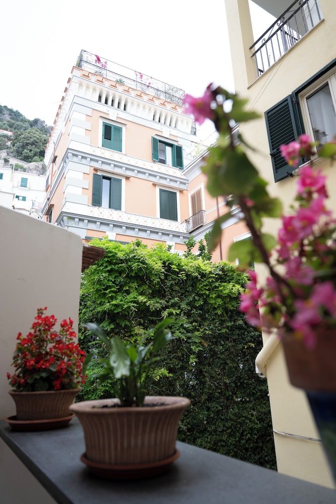 Hotel Antica Repubblica — Hotel building in Amalfi, Campania