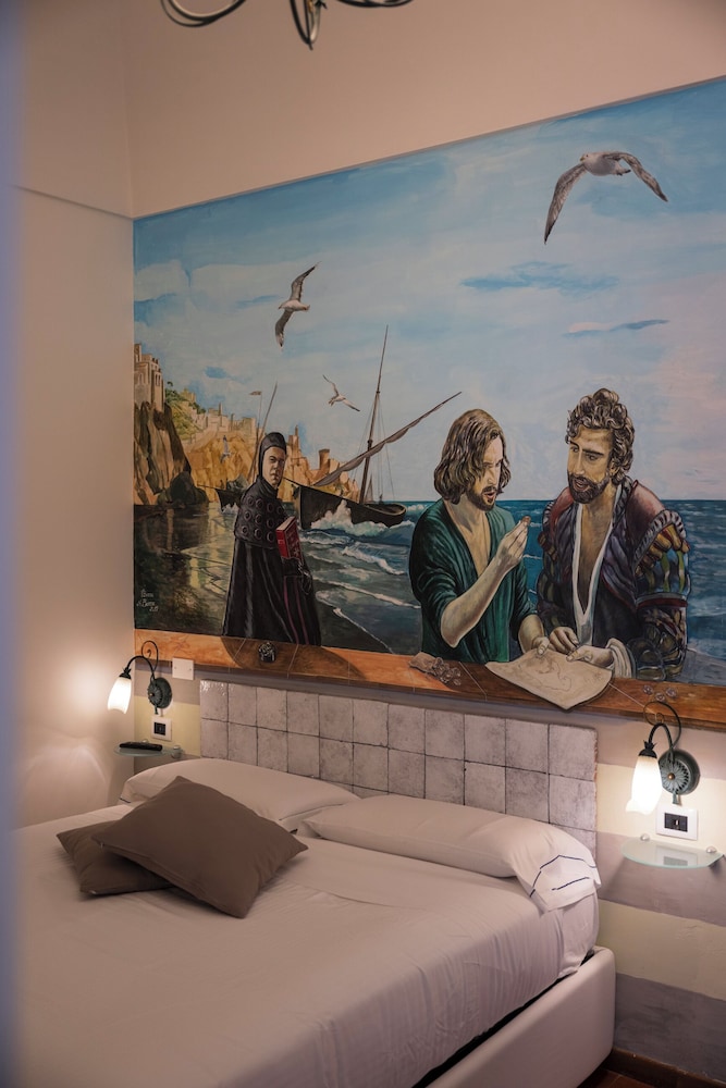 Hotel Antica Repubblica — Hotel rooms in Amalfi, Campania