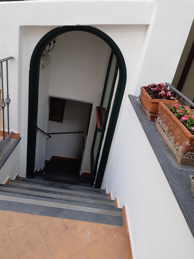 Hotel Antica Repubblica — Hotel building in Amalfi, Campania