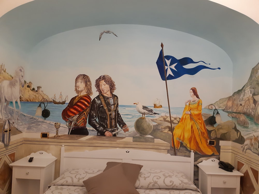 Hotel Antica Repubblica — Hotel rooms in Amalfi, Campania