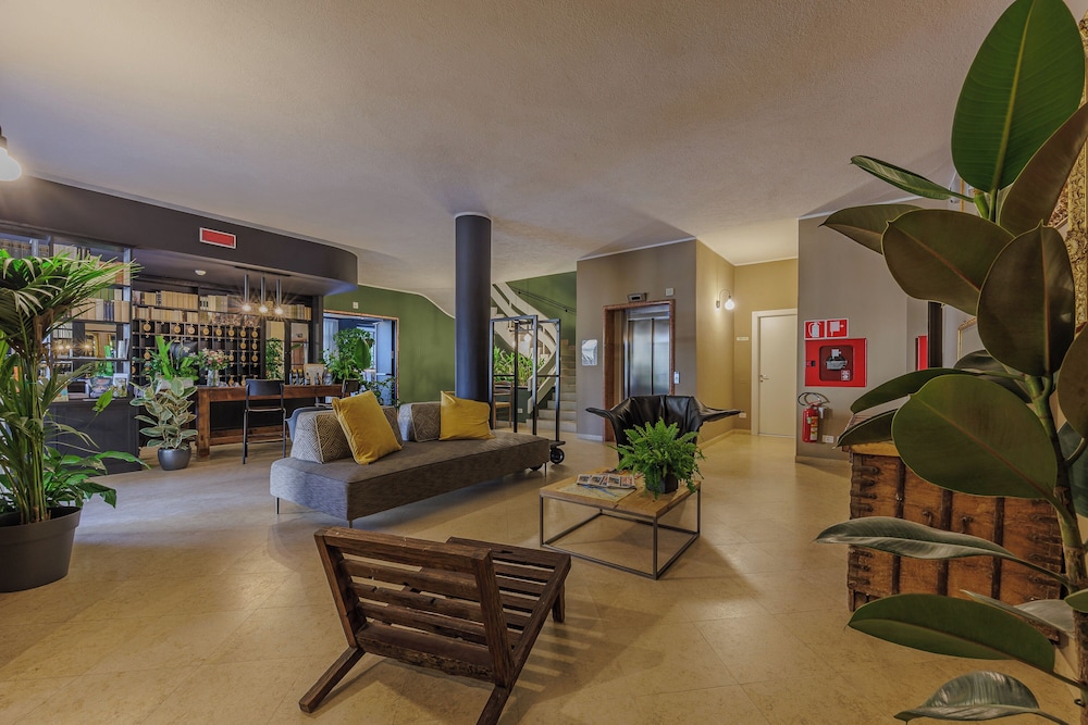 San Marco — Restaurant & bars in Bardolino, Veneto