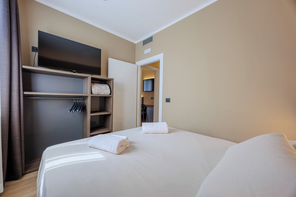 San Marco — Hotel rooms in Bardolino, Veneto