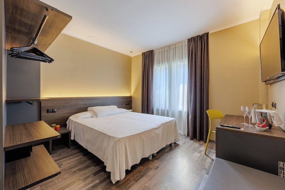 San Marco — Hotel rooms in Bardolino, Veneto