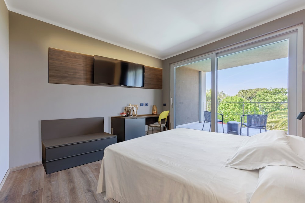 San Marco — Hotel rooms in Bardolino, Veneto