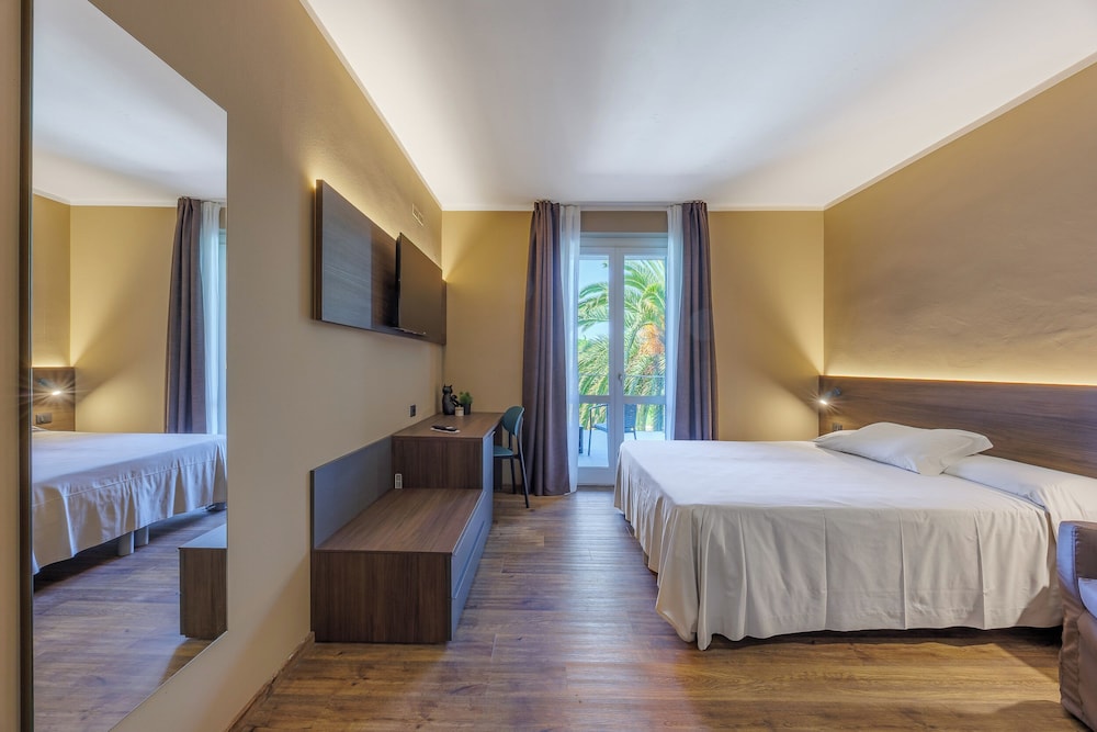 San Marco — Hotel rooms in Bardolino, Veneto