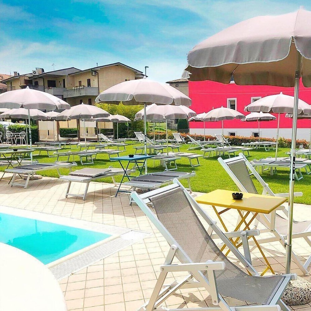 San Marco — Swimming pool in Bardolino, Veneto