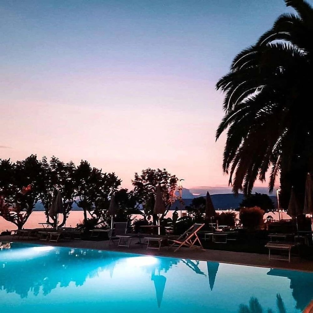 San Marco — Swimming pool in Bardolino, Veneto