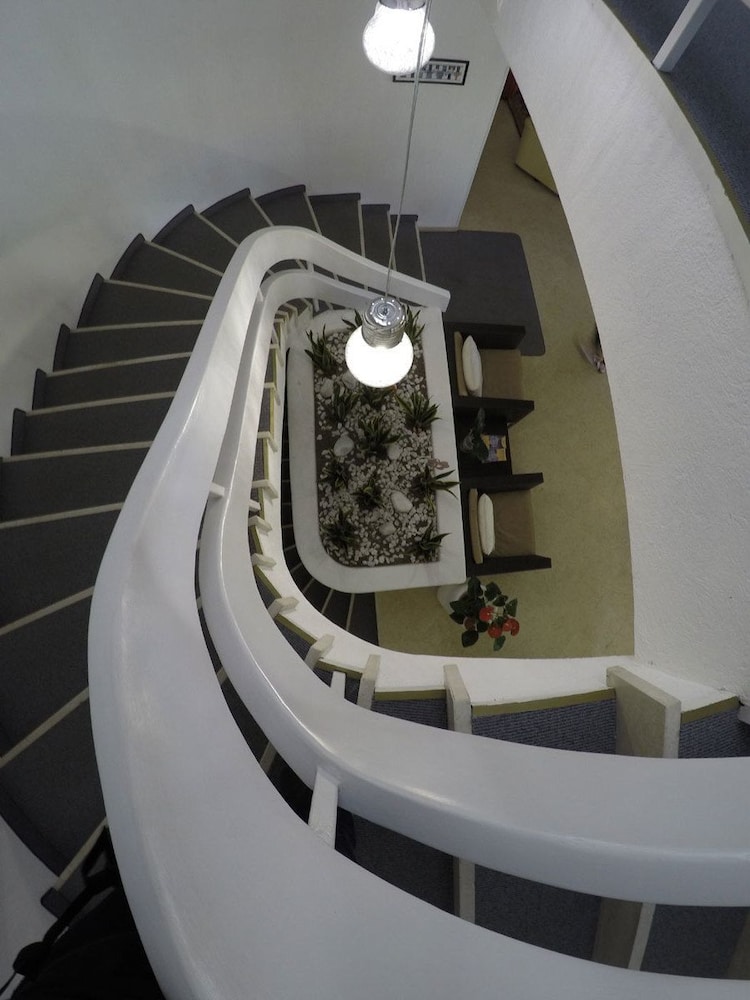 San Marco — Hotel building in Bardolino, Veneto