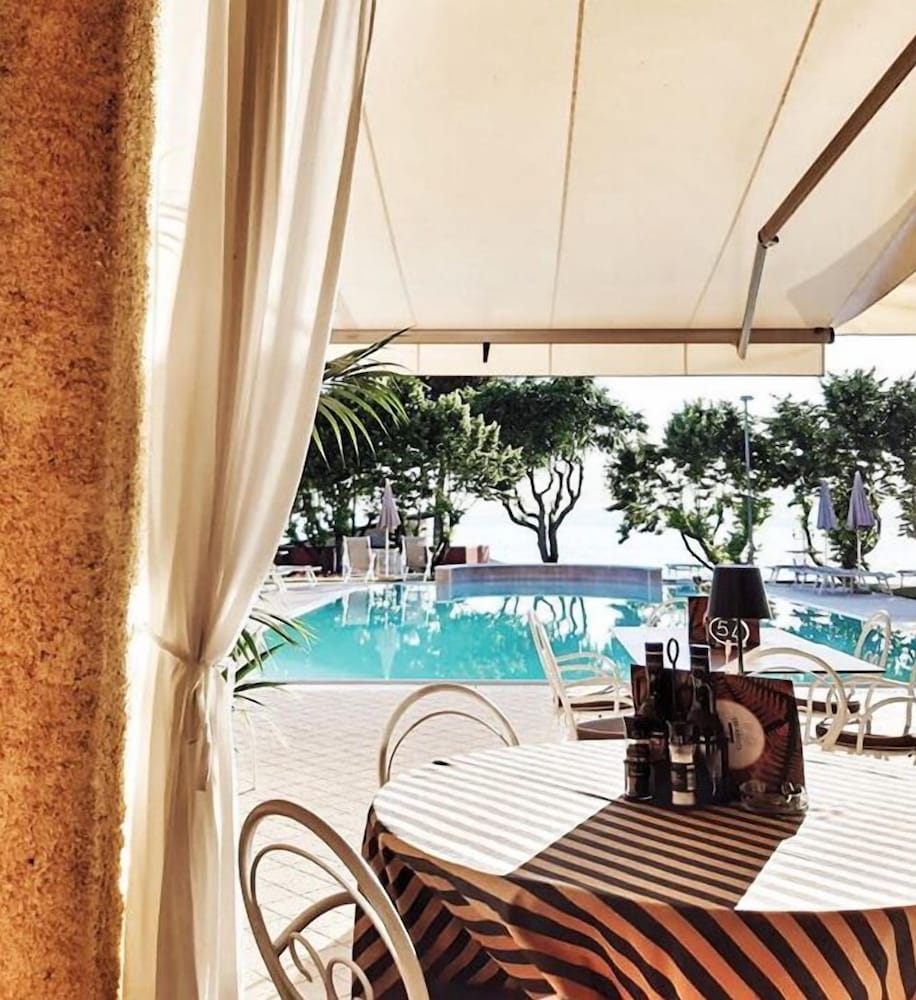 San Marco — Restaurant & bars in Bardolino, Veneto