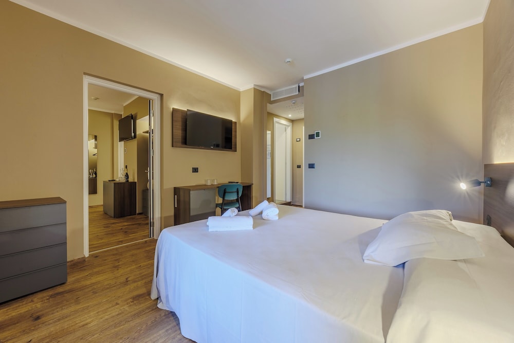 San Marco — Hotel rooms in Bardolino, Veneto
