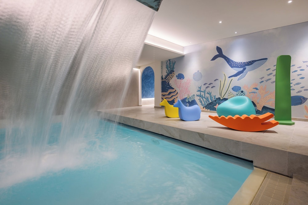 Grand Hotel Villa Serbelloni — Swimming pool in Bellagio, Lombardy