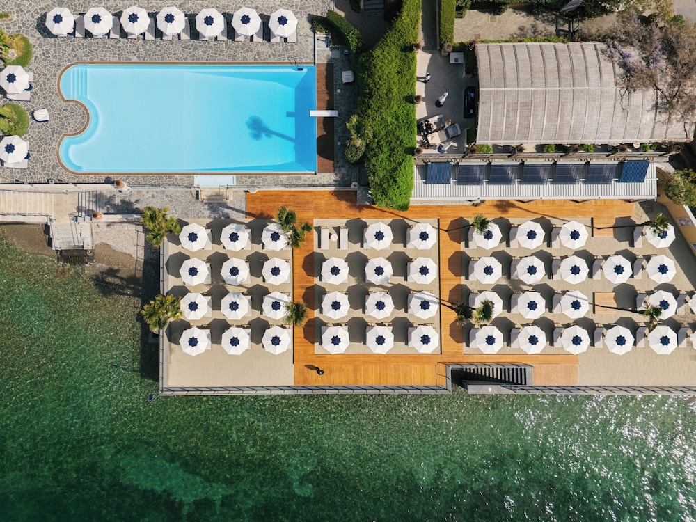 Grand Hotel Villa Serbelloni — Swimming pool in Bellagio, Lombardy