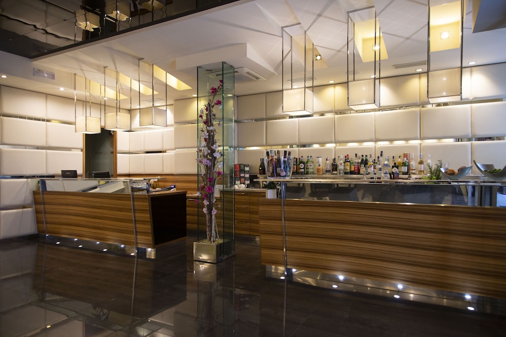 Hotel Antico Borgo — Restaurant & bars in Riva del Garda, Trentino-Alto Adige