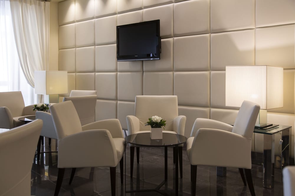 Hotel Antico Borgo — Restaurant & bars in Riva del Garda, Trentino-Alto Adige