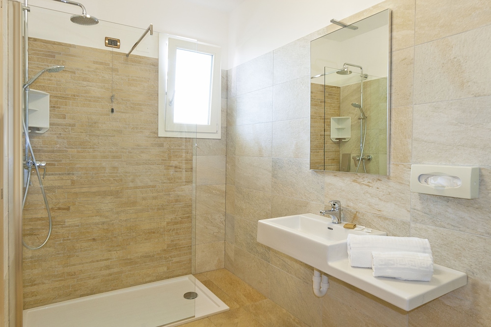 Regent's Hotel — Hotel rooms in Jesolo, Veneto
