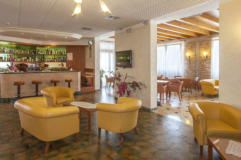 Regent's Hotel — Restaurant & bars in Jesolo, Veneto